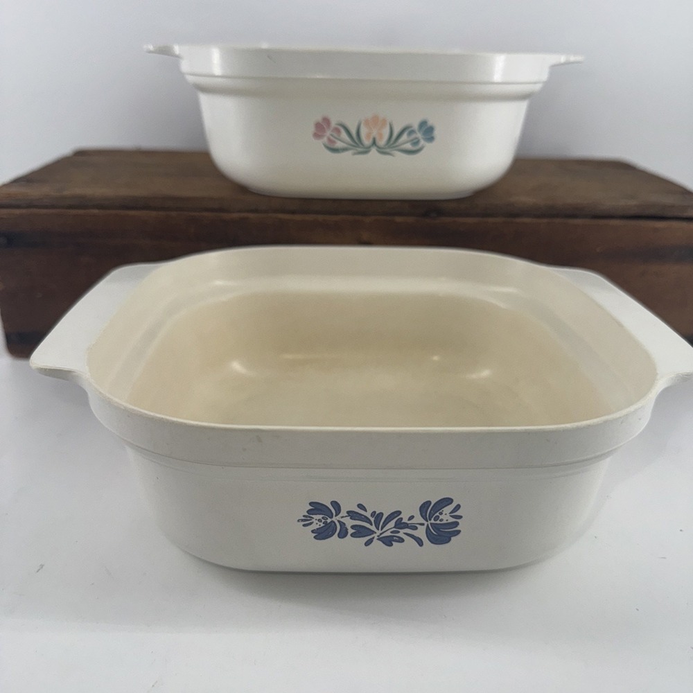 Anchor Hocking 2 1/2 Qt Microwave Dishes w/ Designs‎ 2 - No Lids 8.75"x7.5 VTG